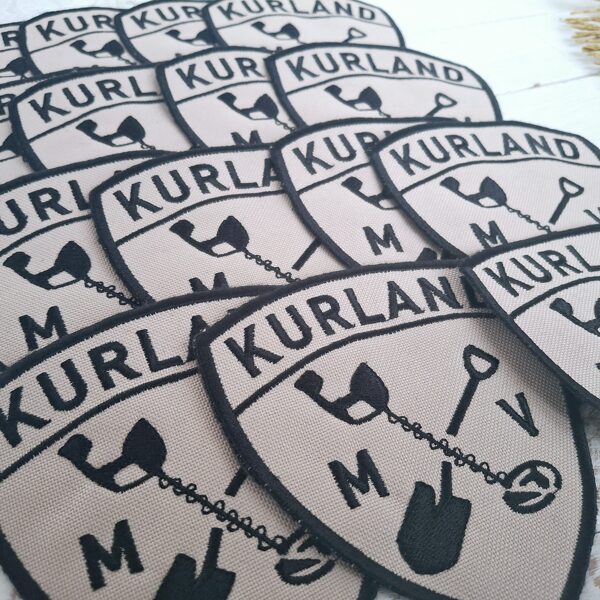 uzšuves, personalizēti izšuvumi