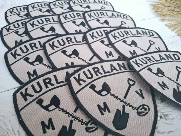 uzšuves, personalizēti izšuvumi